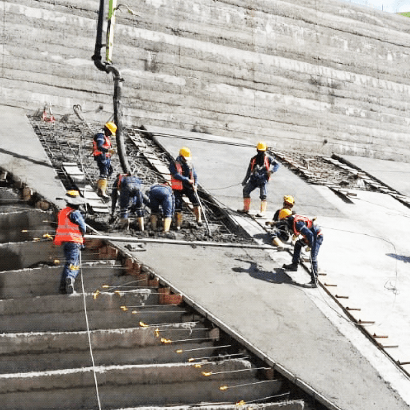CONSTRUCCION-DE-OBRAS-CIVILES-E-INFRAESTRUCTURA-min